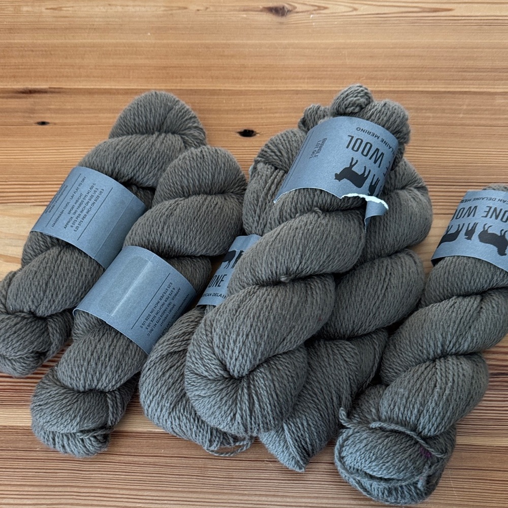 stone wool yarn skein 6 total

1140yards